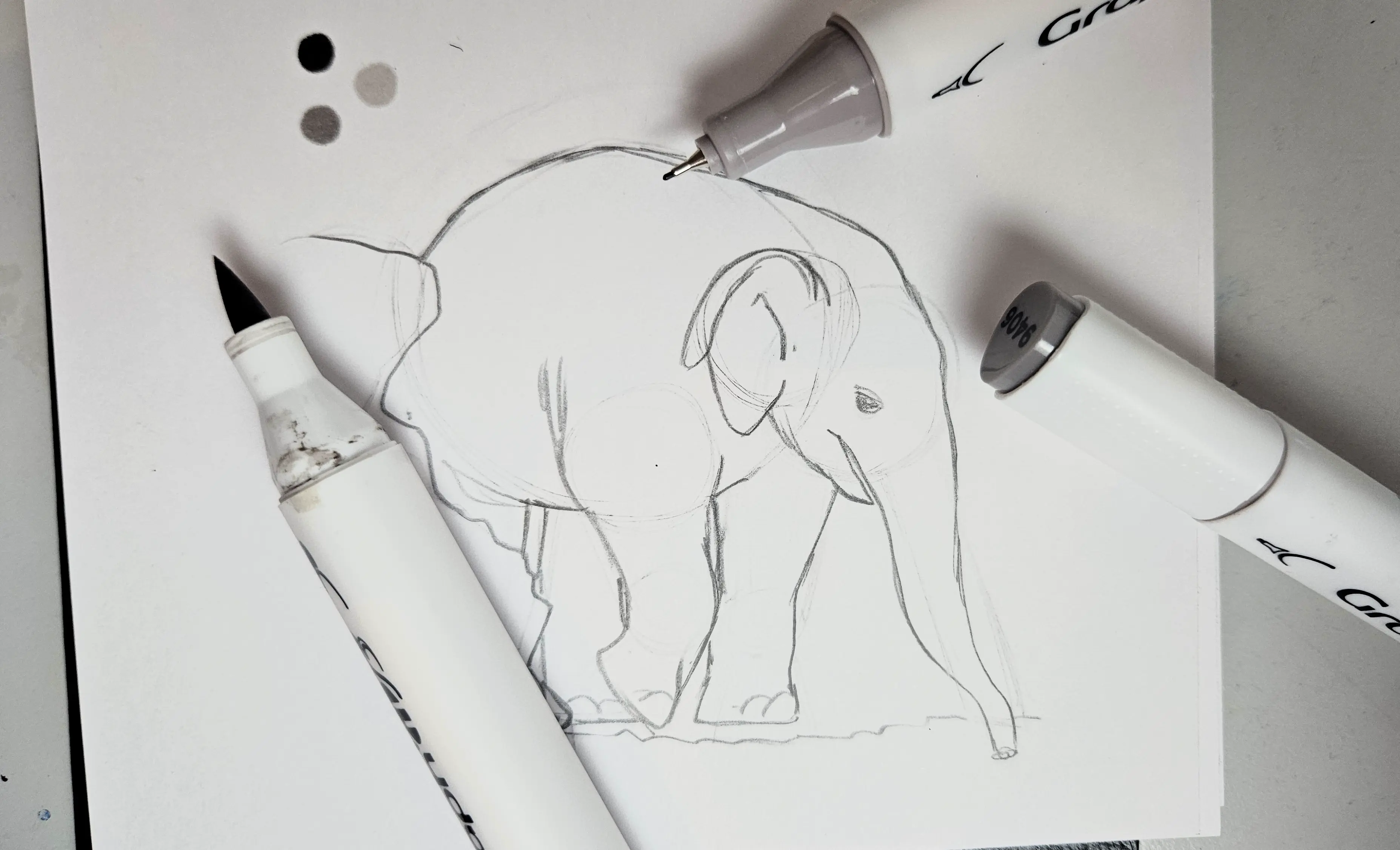 les couleurs pour dessiner un éléphanteau aux feutres à alcool