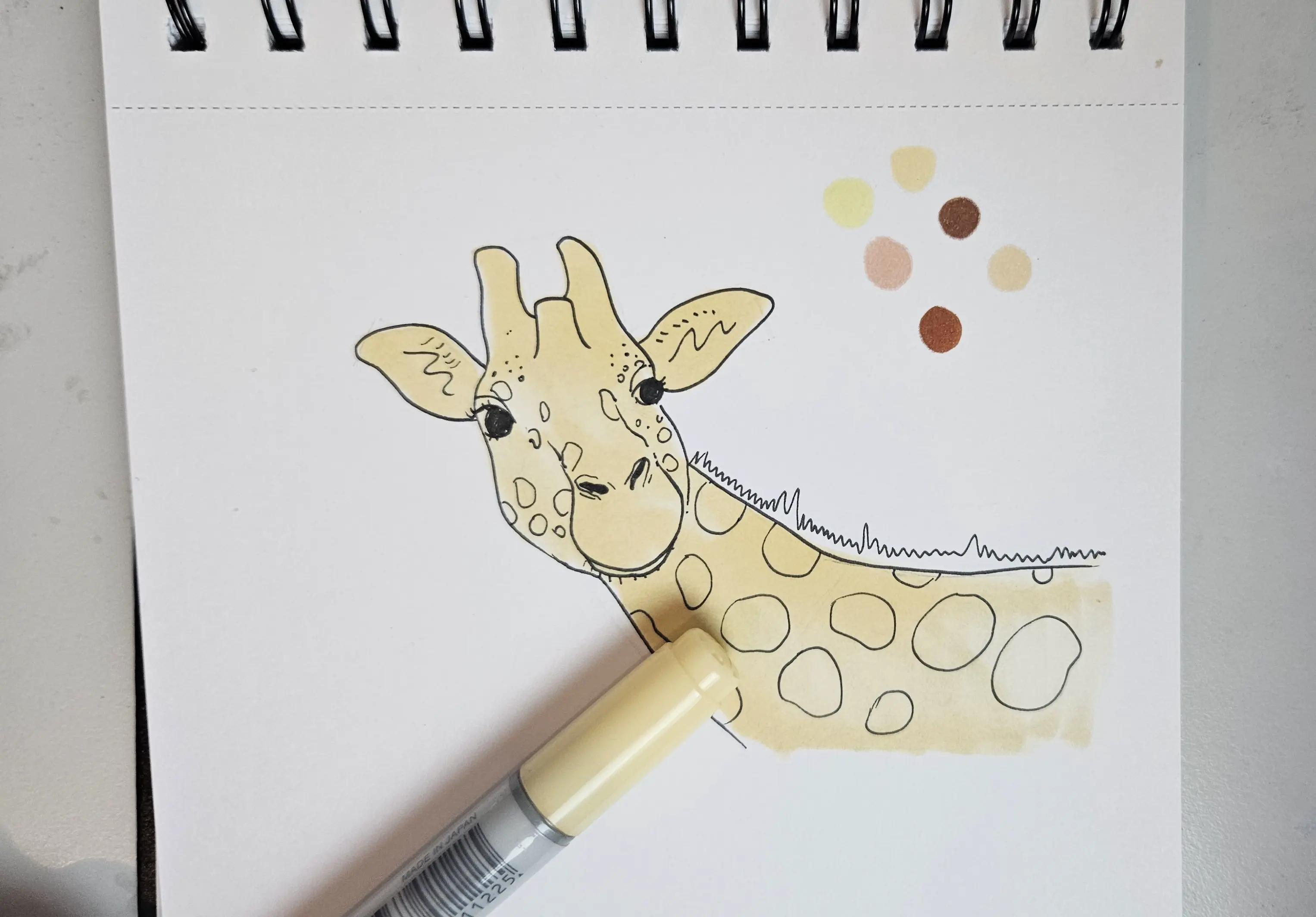 dessiner uniformément une girafe aux feutres à alcool