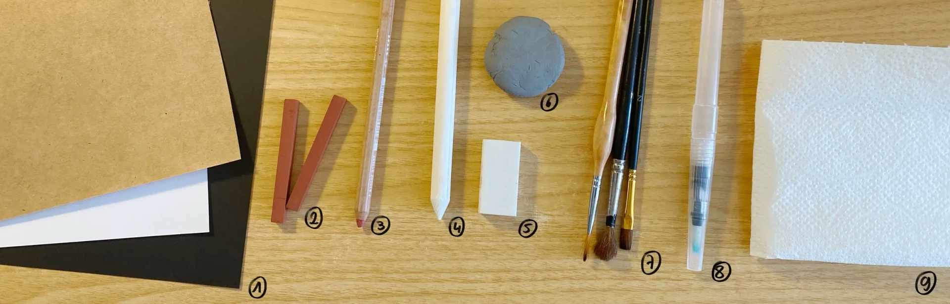 le matériel nécessaire pour dessiner à la sanguine