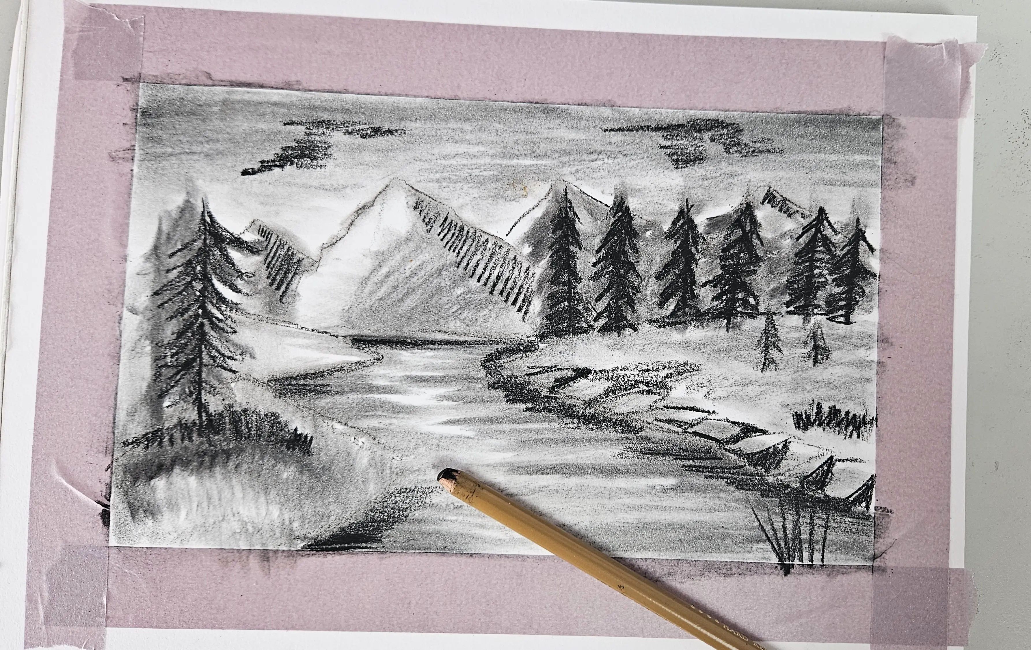 dessiner les détails d’un paysage au fusain