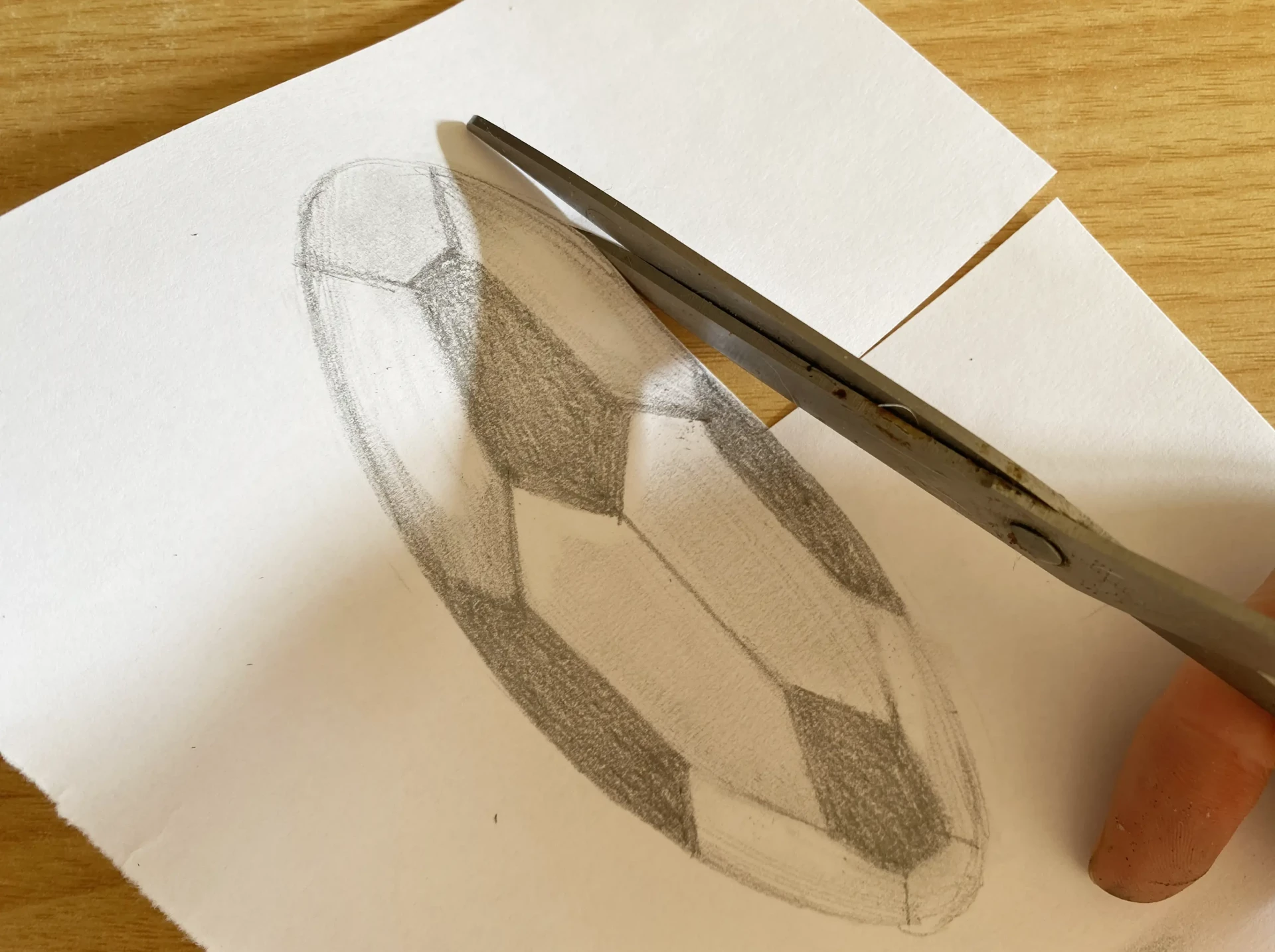 ein Trompe-l'œil-Ballonbild ausschneiden