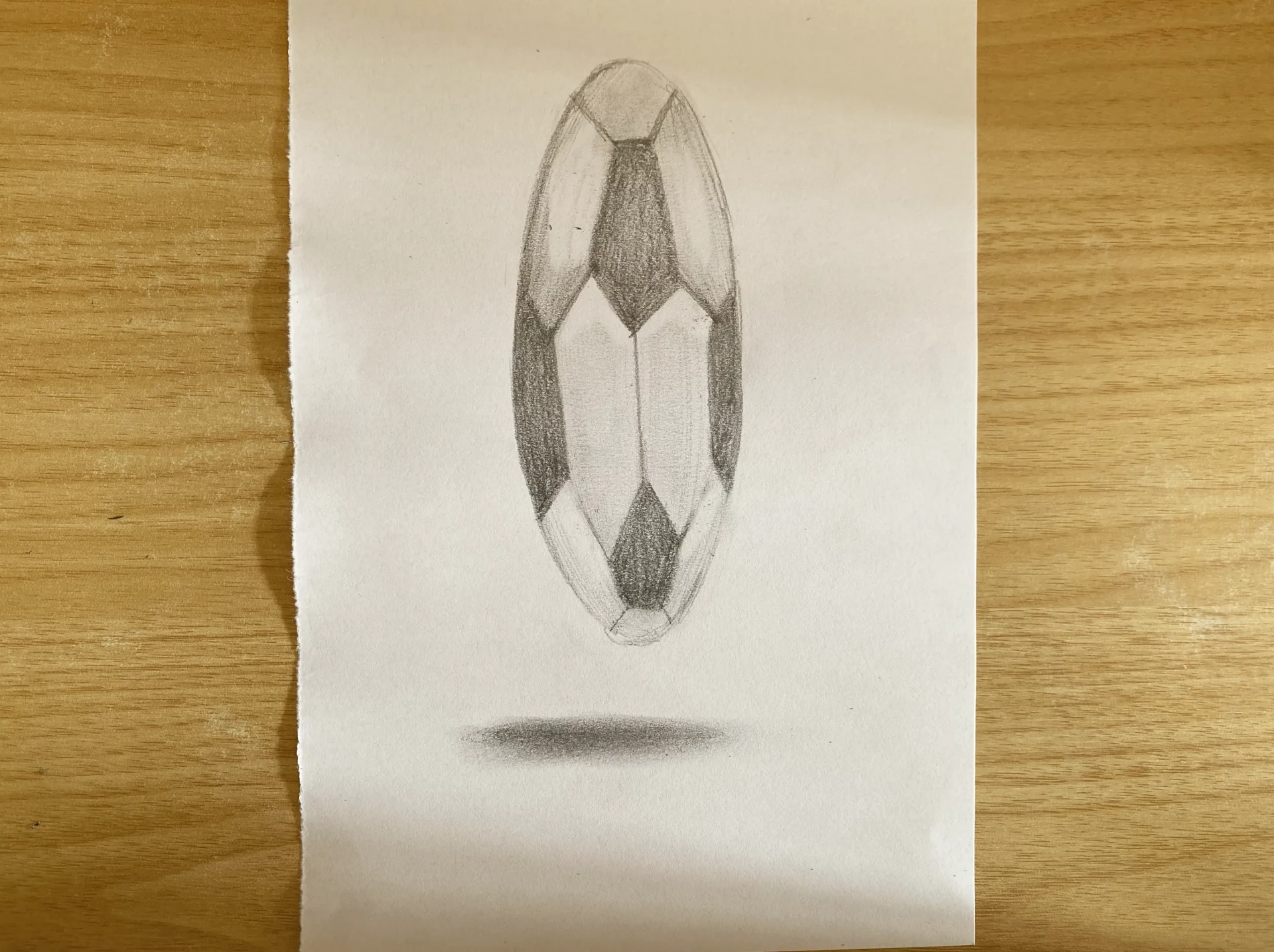 die Details eines Trompe-l'œil-Ballons zeichnen